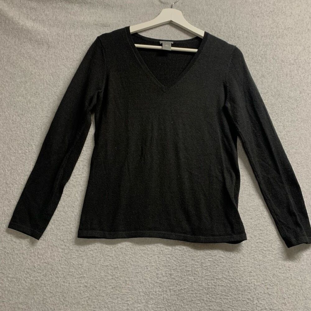 Ann Taylor Womens Size Medium Pullover Sweater Black V Neck Long Sleeve